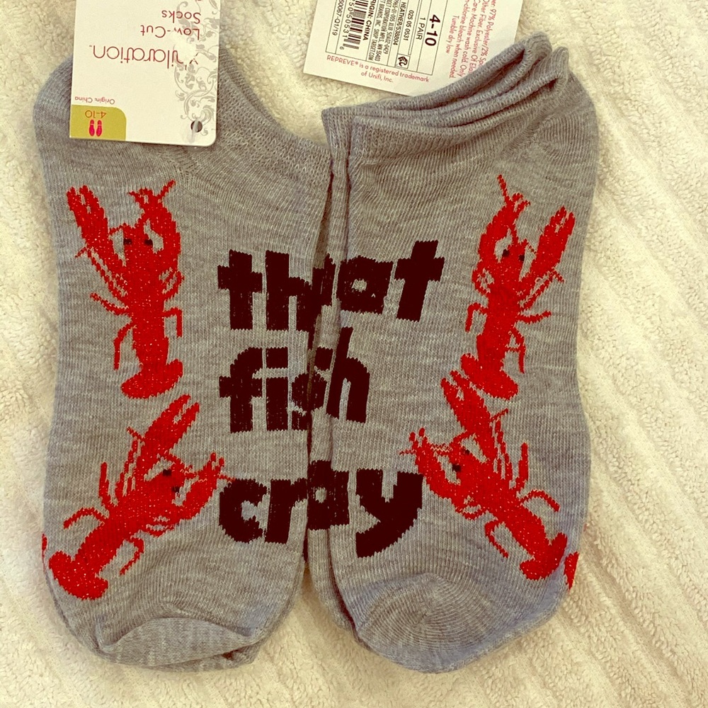 New Xhilaration Socks “ the fish cray”